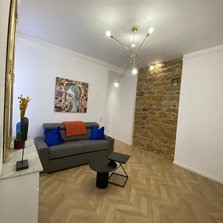 Grand T2 Cours Napoleon A Apartment